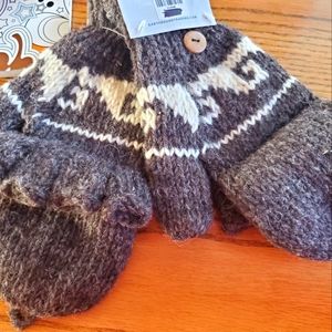 Women's wool fingerless mittens